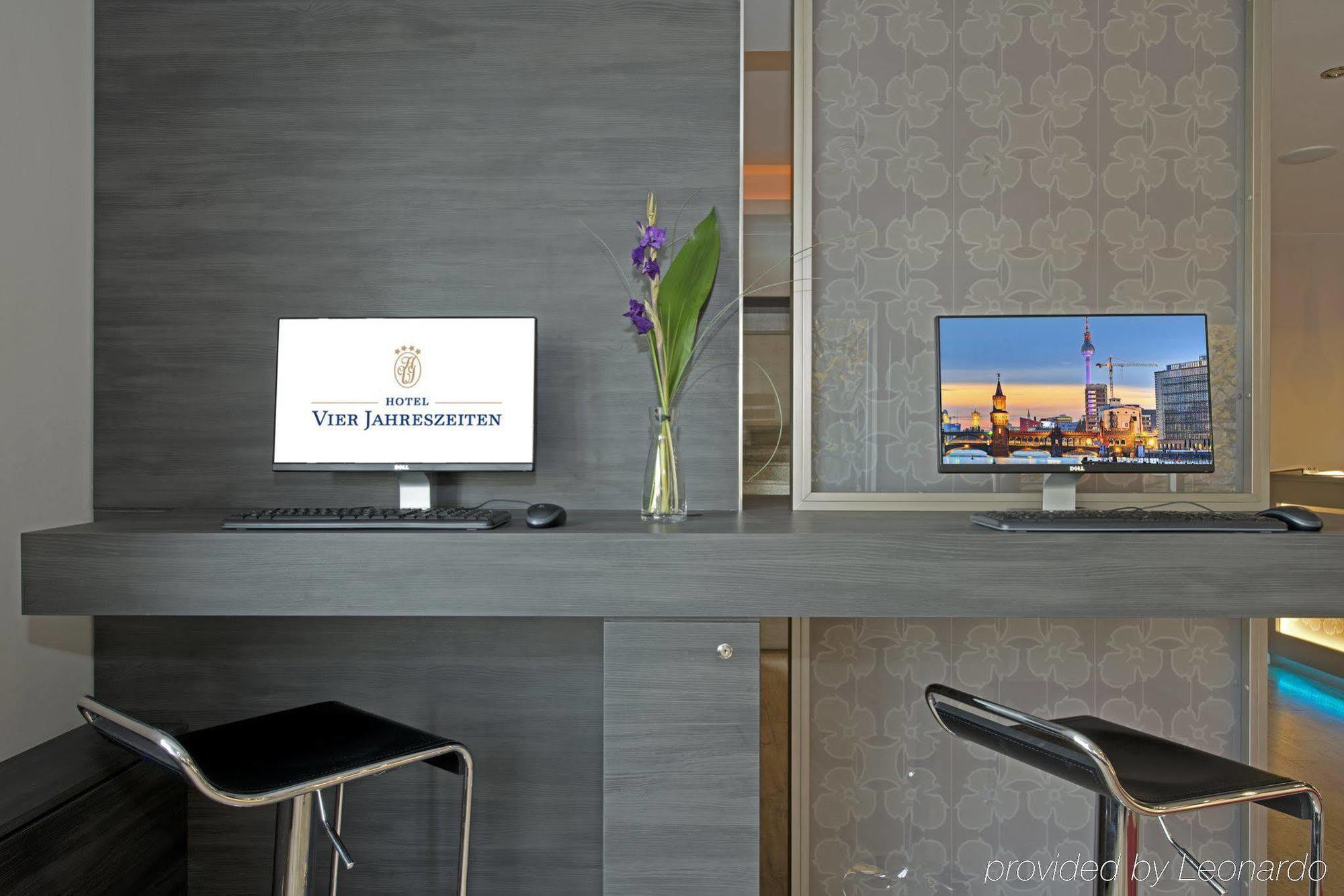 โรงแรม เวียร์ จาเรสซิเทน เบอร์ลิน ซิตี้ ภายนอก รูปภาพ